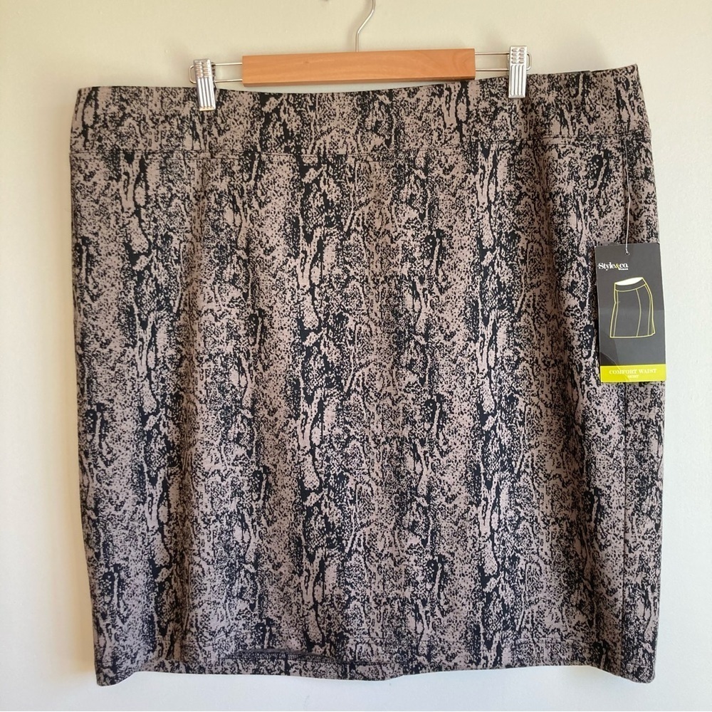 NWT Style & Co. Stretch Comfort Waist Mini Skirt Snakeskin Print 3X